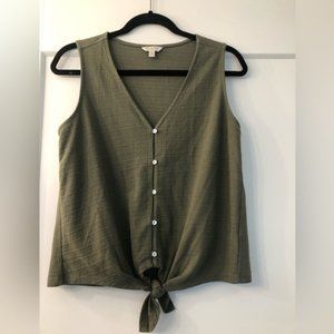 LUCKY BRAND-Gently Worn Sleeveless Blouse Buttoned Front Waist Tie Top in SP.